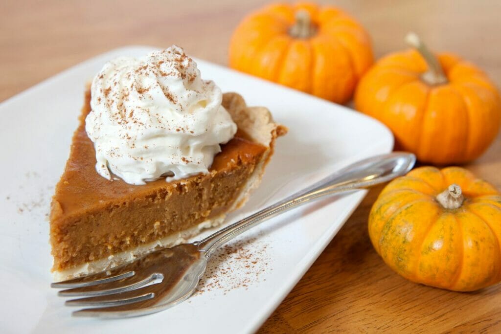 How Long Does Pumpkin Pie Last (Should You Refrigerate It?) - The Rusty ...